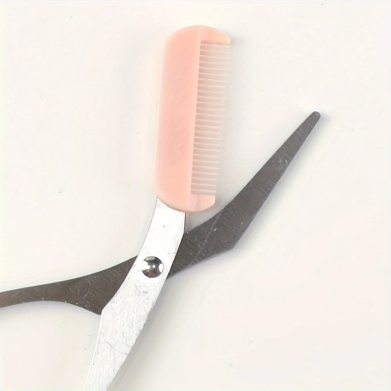 💗✂️ Pink Eyebrow Trimming Scissors with Built-In Comb – Stainless Steel Precise Grooming Tool