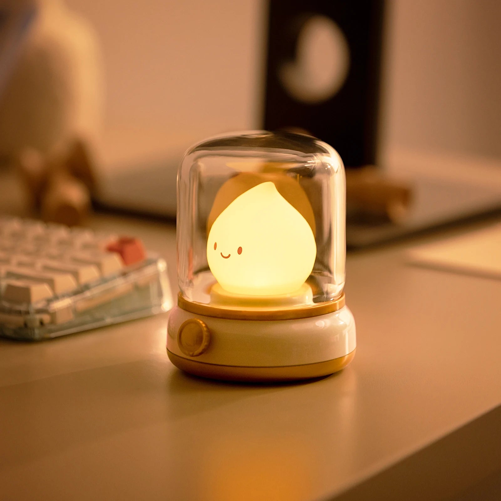 Flameless LED Lamp | USB-Powered Night Light with Realistic Flame Effect